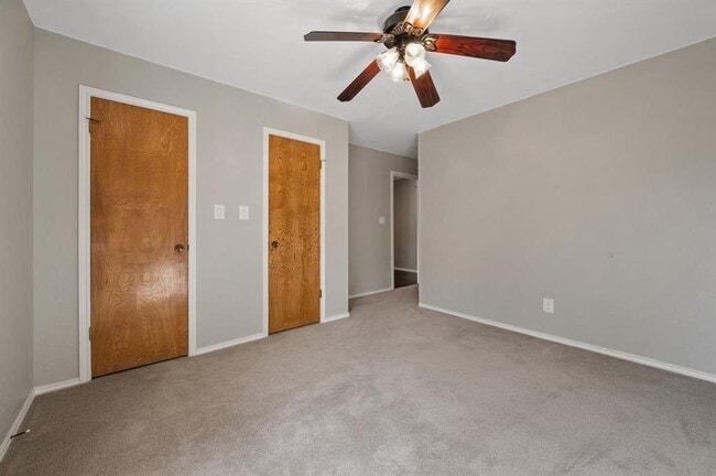 Building Photo - 20807 Boggy Ford Rd