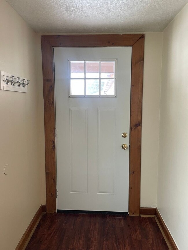 Building Photo - 1144 Prince Dr