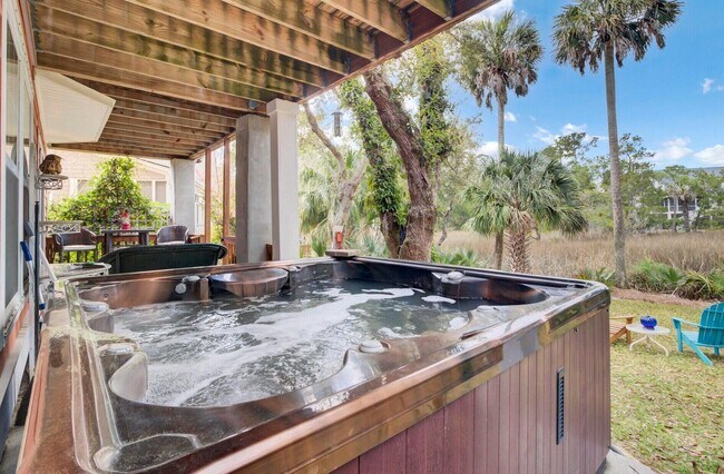 Building Photo - 1428 Bloomingdale Ln