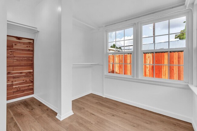 Building Photo - 8549 5th St