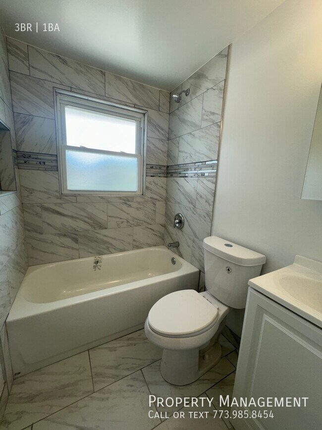Building Photo - Midlothian Area Completely Updated Ranch H...