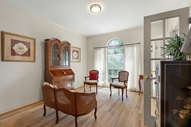 Building Photo - 10900 Peale Ct