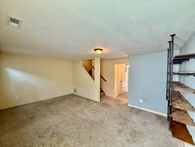 Building Photo - Spacious 4-Bedroom Home on Half an Acre in Peyton with Modern Updates
