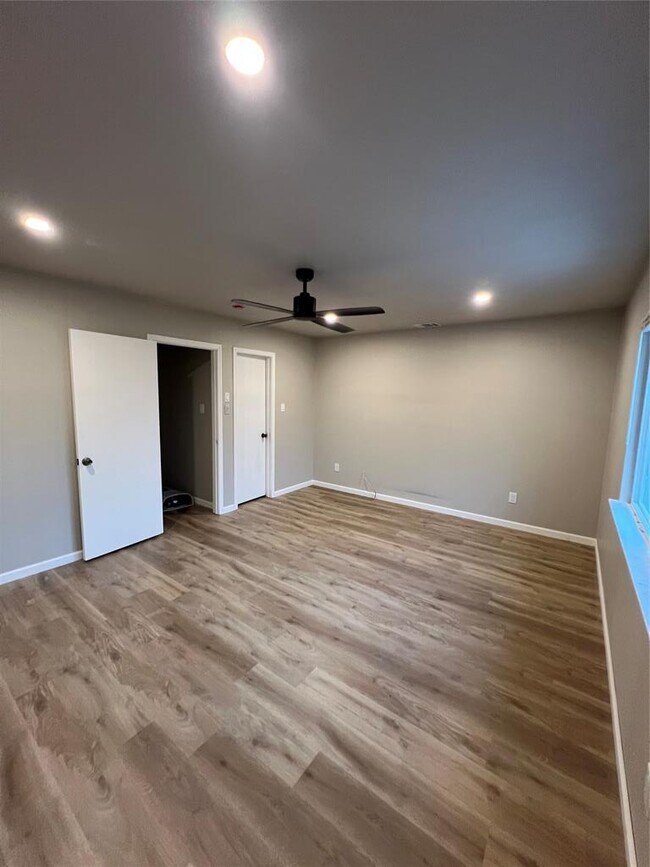 Building Photo - 202 Dahlberg Blvd