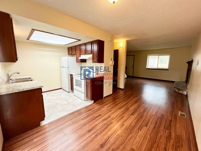 Building Photo - 3053 Starlight Cir