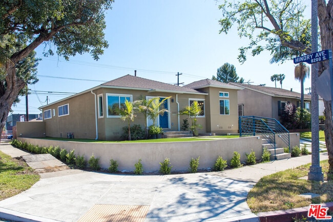 Building Photo - 5400 W 82nd St