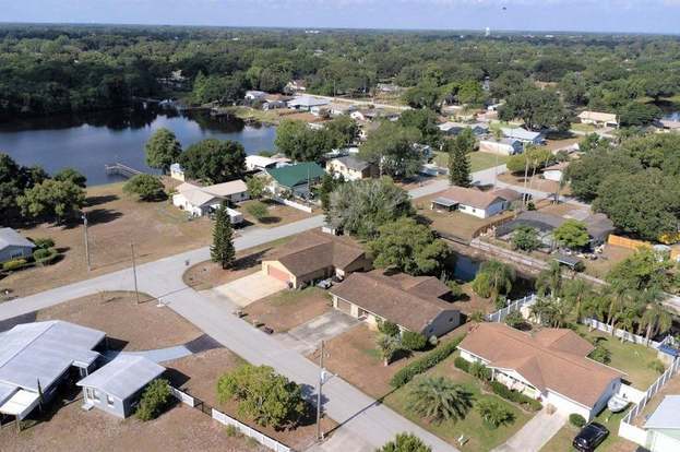 Building Photo - 124 Lakeview Dr
