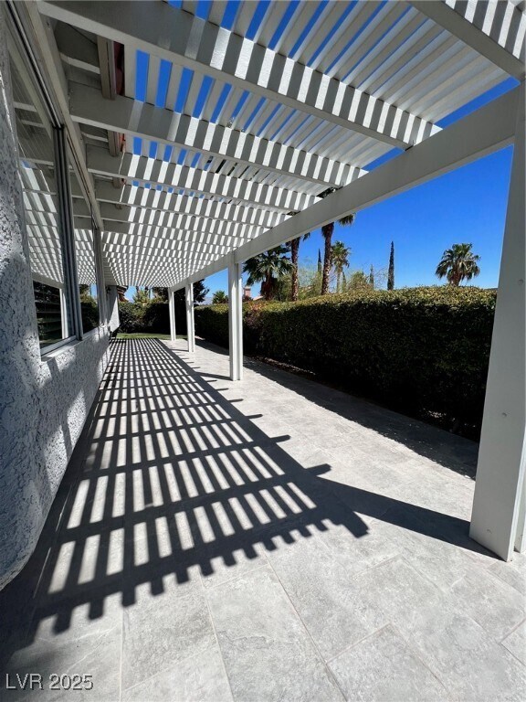 Building Photo - 2408 Sunset Beach Ln