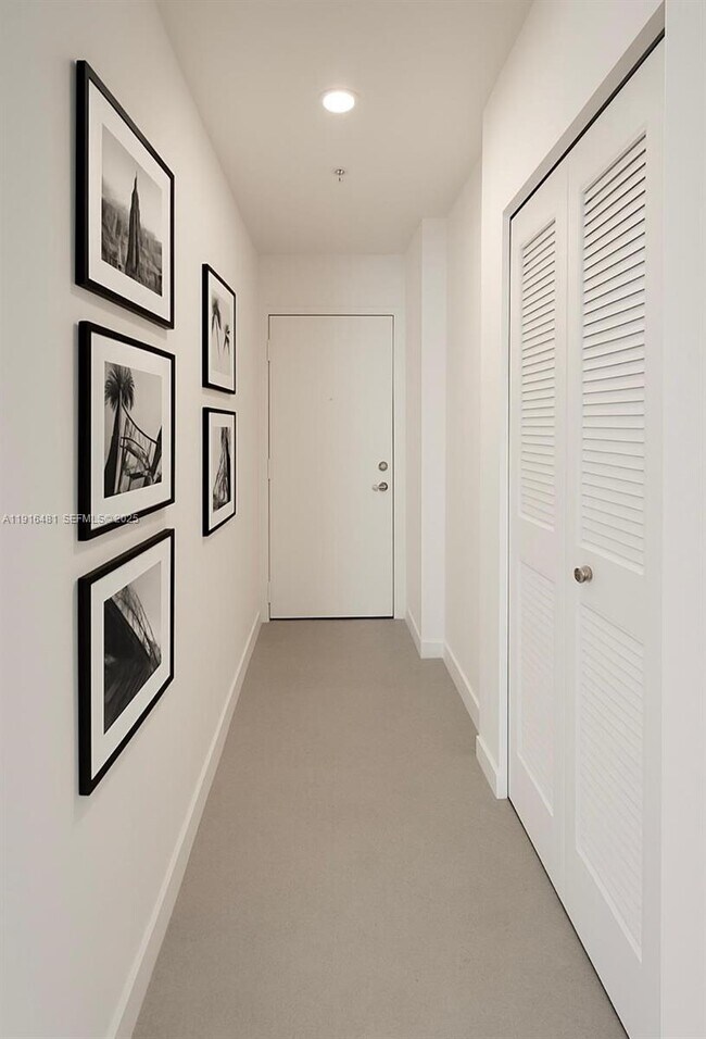 Building Photo - 133 NE 2nd Ave