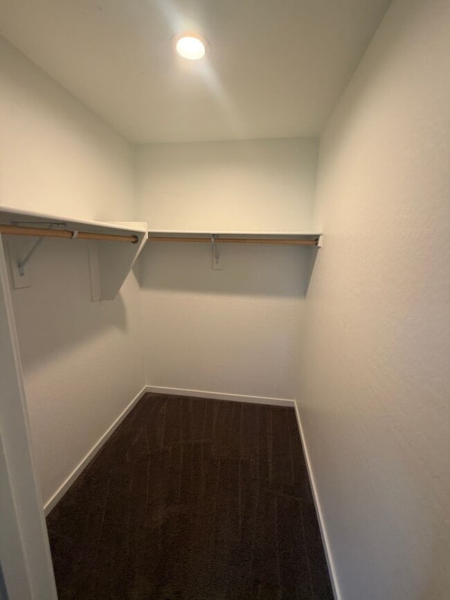 Building Photo - Unique opportunity! Rent a NEWER home in Tempe!! This home features 4 bedrooms & 3.5 baths with 2...