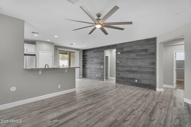 Building Photo - 1781 W Gold Mine Way