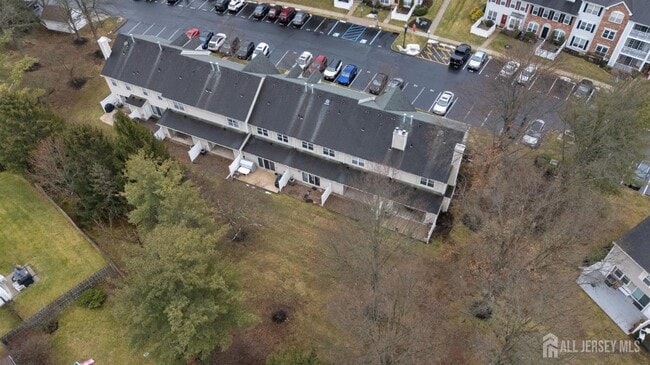 Building Photo - 403 Red Crest Ln