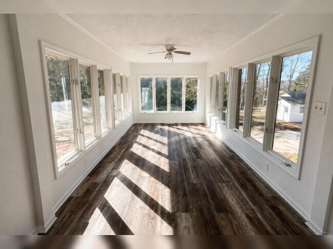 Building Photo - 1033 GA-155 N
