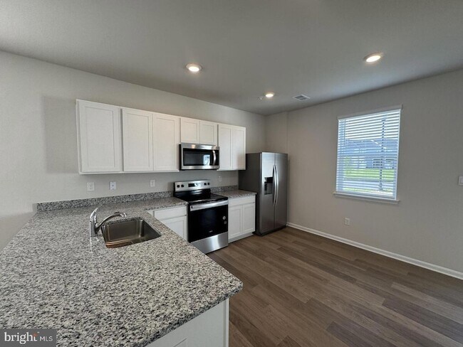 Building Photo - 1408 Sugarplum Ln