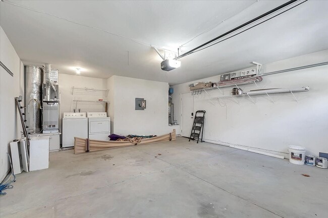 Building Photo - Bright 3 Bedroom Home with High Ceilings in Desirable San Jose Neighborhood