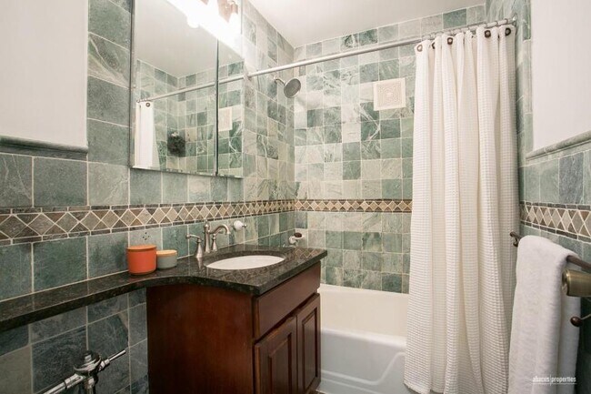 Building Photo - 1 bedroom in Brooklyn NY 11218