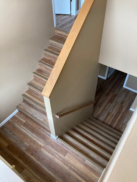 Building Photo - 1293 Redpine Way