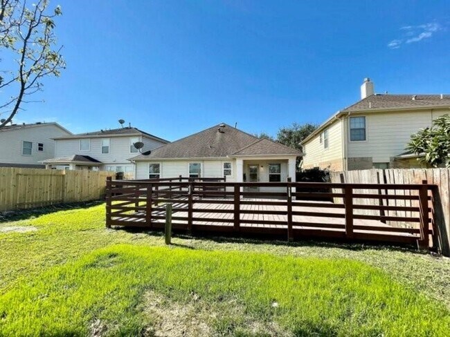 Building Photo - 14003 Prosperity Ridge Dr