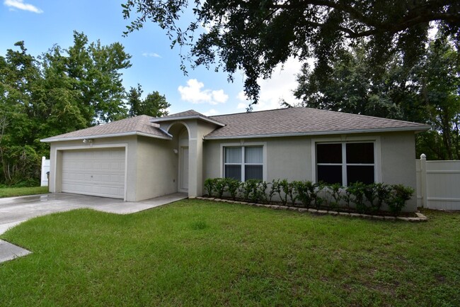 Primary Photo - COMING SOON~ Spacious 3 bedroom 2 bath wit...