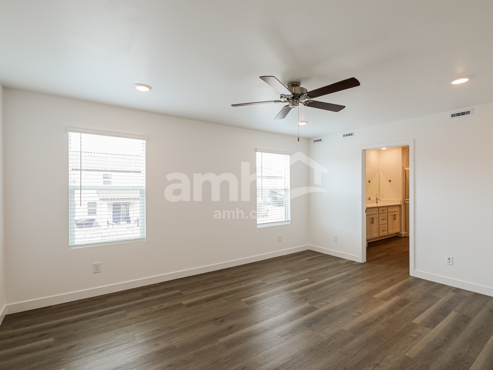 Building Photo - 6468 E Paseo Baranda