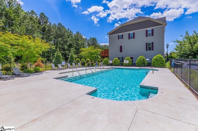 Building Photo - 113 Eagle Wood Dr