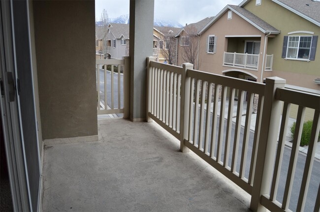 Building Photo - 1552 W 110 N