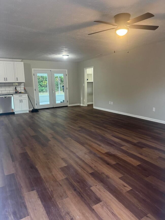 Building Photo - 2919 Panhandle Cir