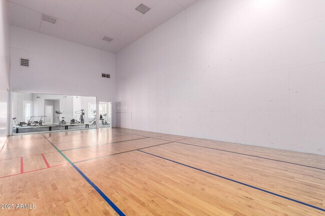 Building Photo - 17017 N 12th St