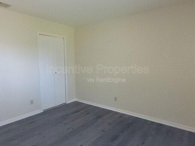 Building Photo - 4736 Walden Cir