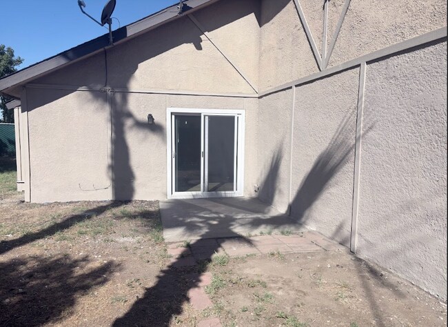 Building Photo - 27226 San Jose Ave