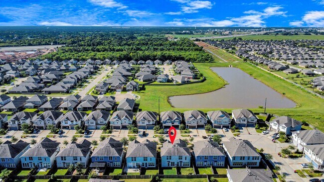 Building Photo - 1635 Ryon Falls Dr
