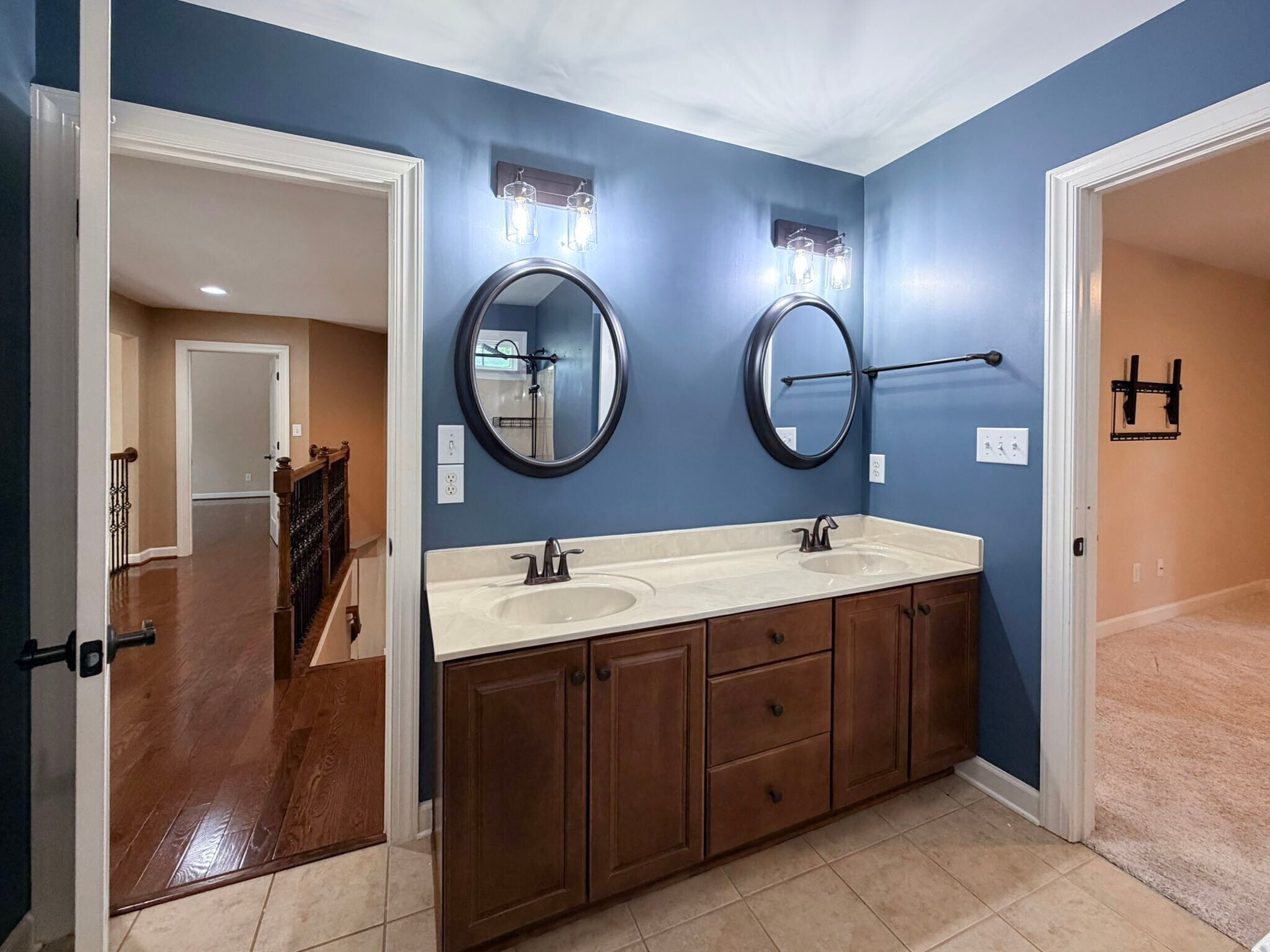 Building Photo - 5604 Pine Rock Ct