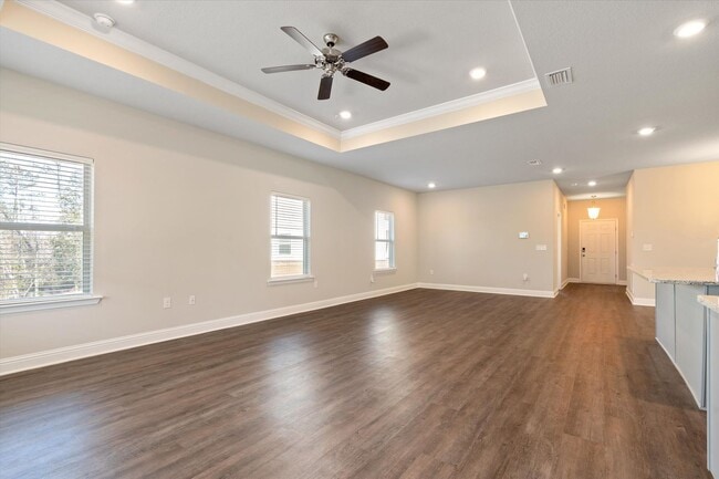 Building Photo - UPCOMING LISTING -WITH LAWNCARE- IN STONEBRIDGE