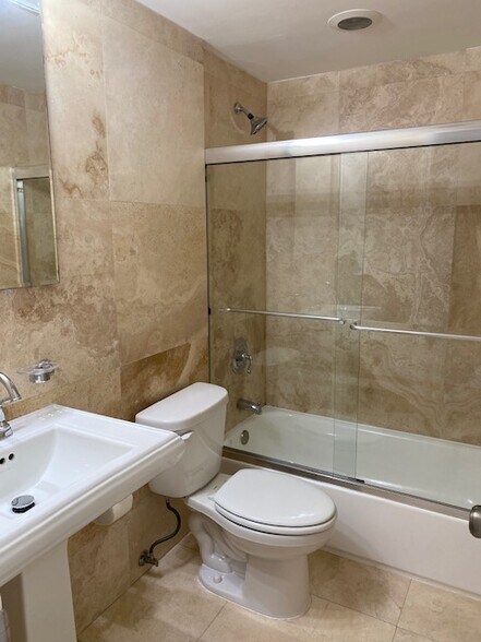 Bathroom - 1872 NE 46th St