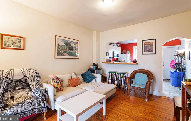 Building Photo - Spacious 4BR Home Steps from Frankford Ave | Private Patio + Tons of Natural Light