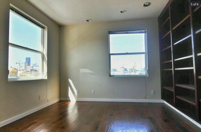 Building Photo - $3,200 / 1700ft2 - Prime Office Space for ...