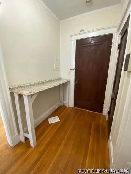 Building Photo - 17-19 Washington St.