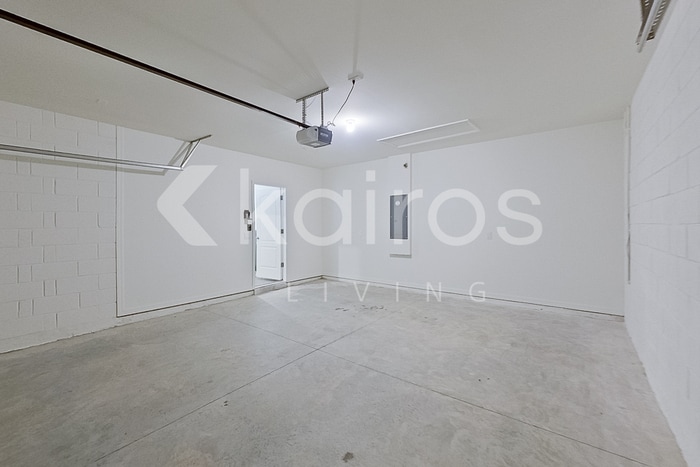 Building Photo - 32162 Katelin Cir