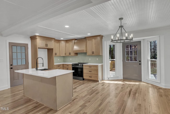 Building Photo - Build Equity While Leasing - Lease and Own...