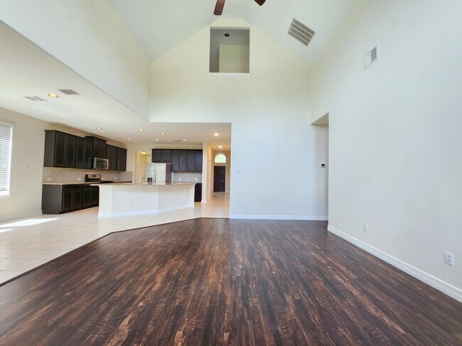 Building Photo - 10551 Paula Bluff Ln