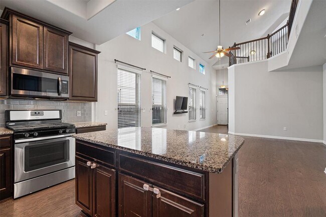 Building Photo - 905 Firebranch Trail