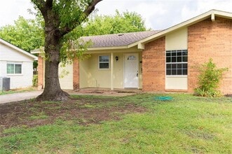 Building Photo - 2622 Foxcroft Ln