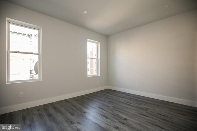 Building Photo - 537 N 35th St