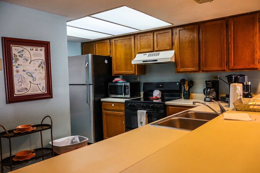 Building Photo - 2401 Gulf Blvd