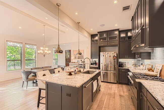 Building Photo - 4106 Paleleaf Ln