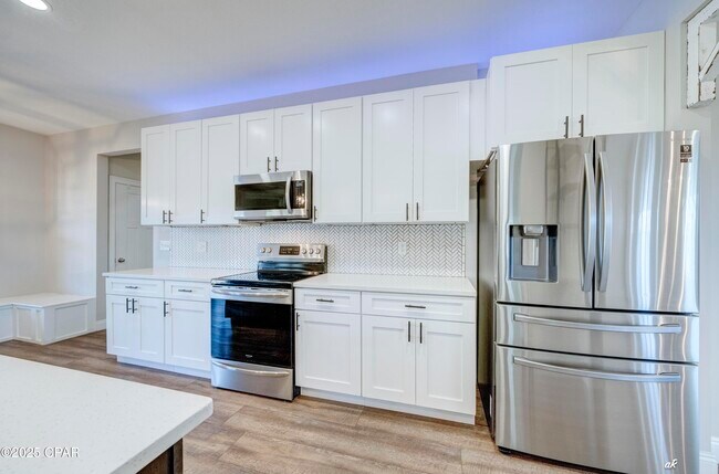 Building Photo - 742 Vista del Sol Ln