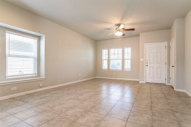 Building Photo - 133 Duck Creek Trail