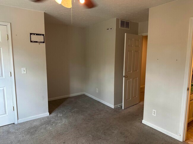 Building Photo - 4144 W Heritage Way
