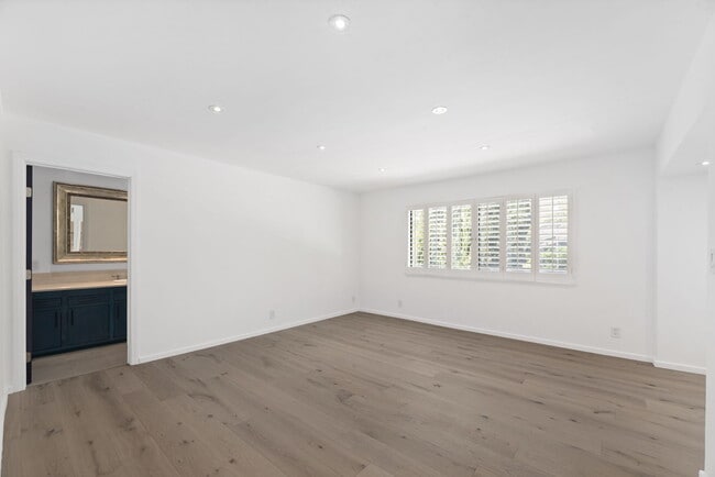 Building Photo - 2937 Deep Canyon Dr