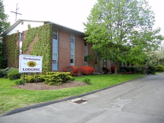 Primary Photo - Northampton Lodging